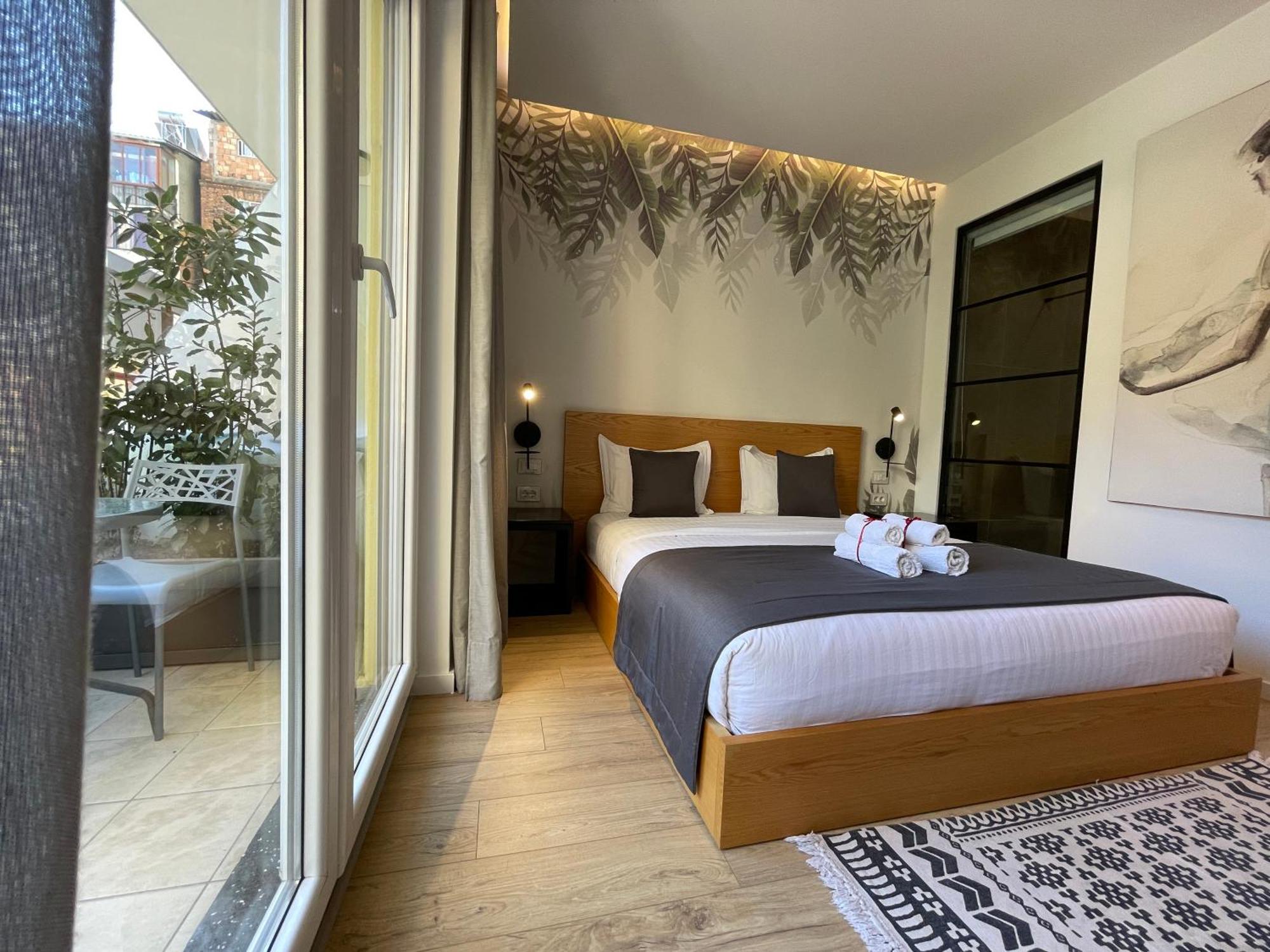 Retreat Apartments 地拉那 外观 照片