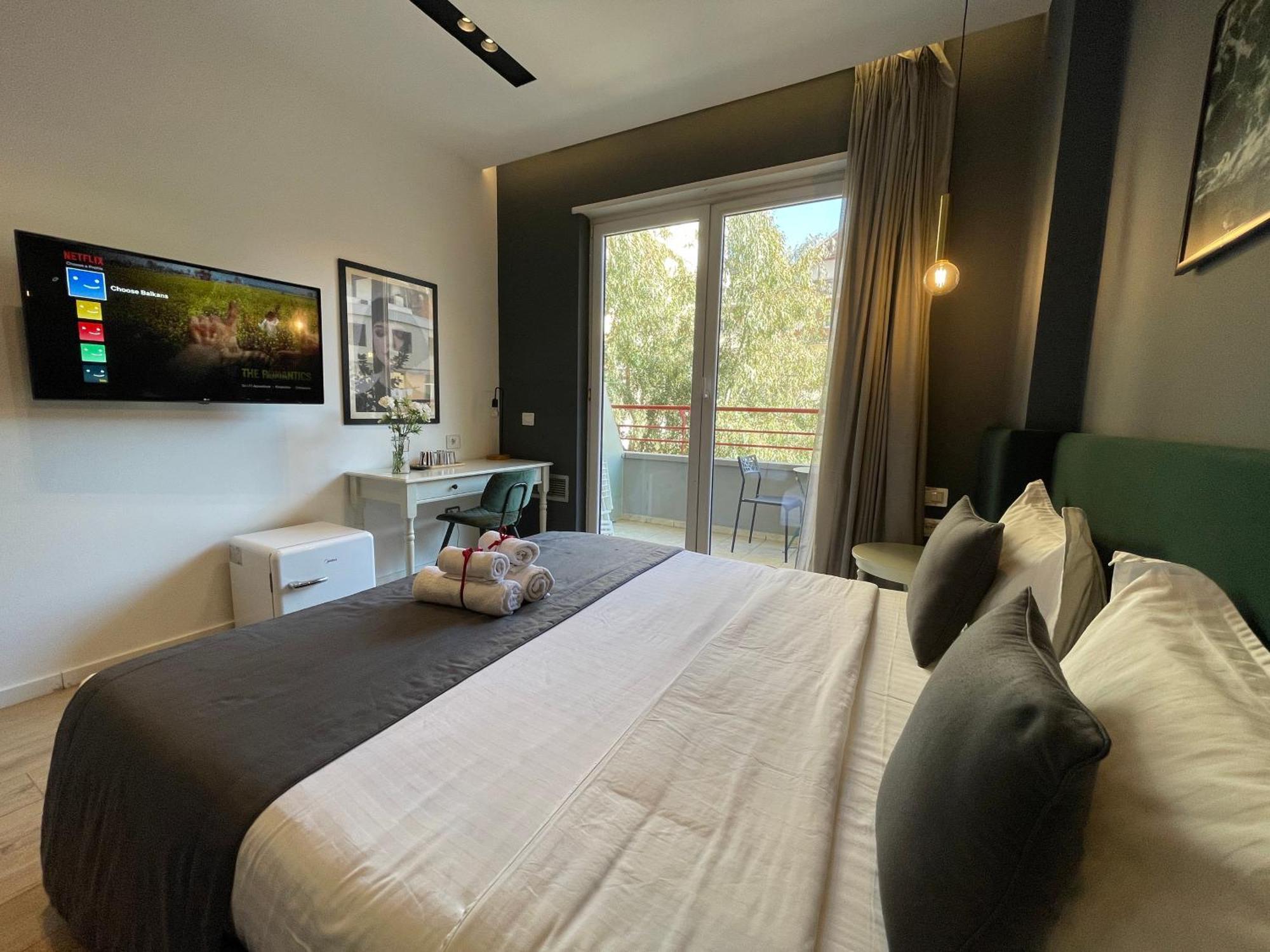 Retreat Apartments 地拉那 外观 照片